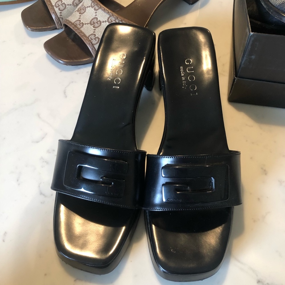 GUCCI GG slides black sandals heels GG